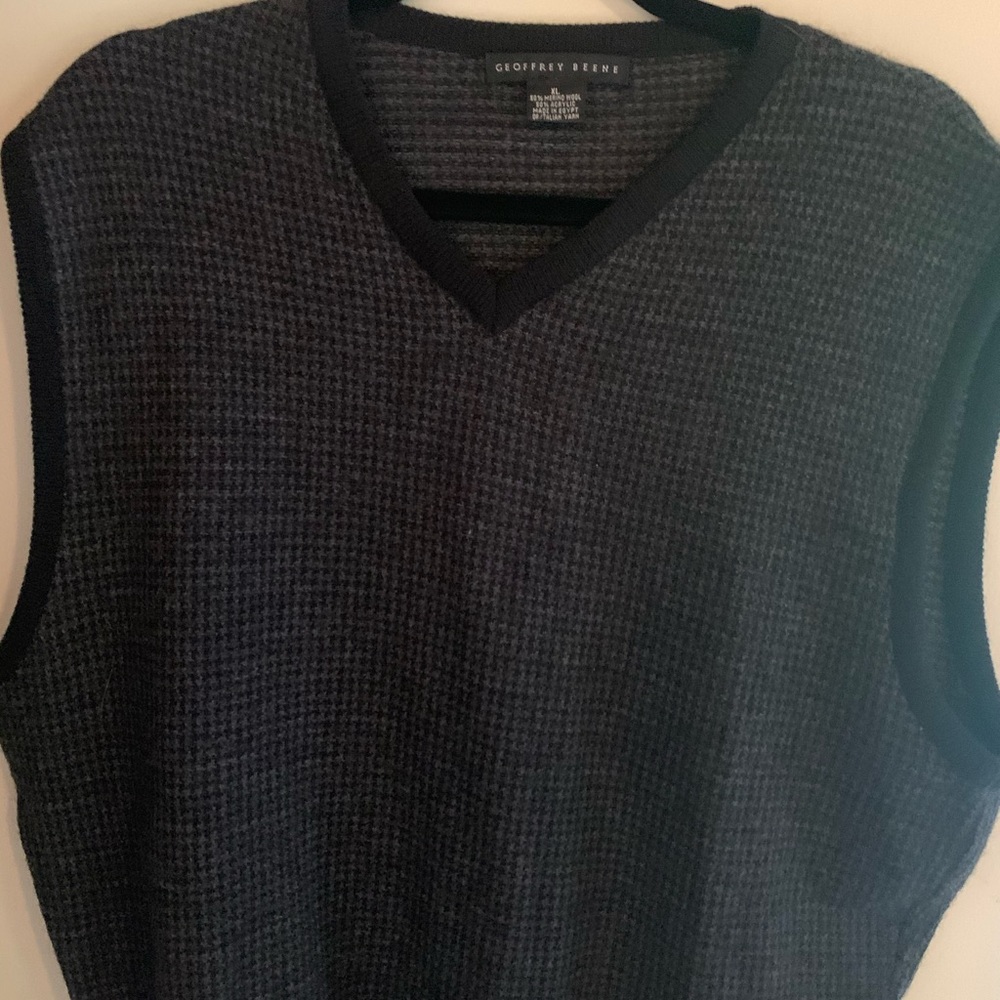 Men’s merino wool vest